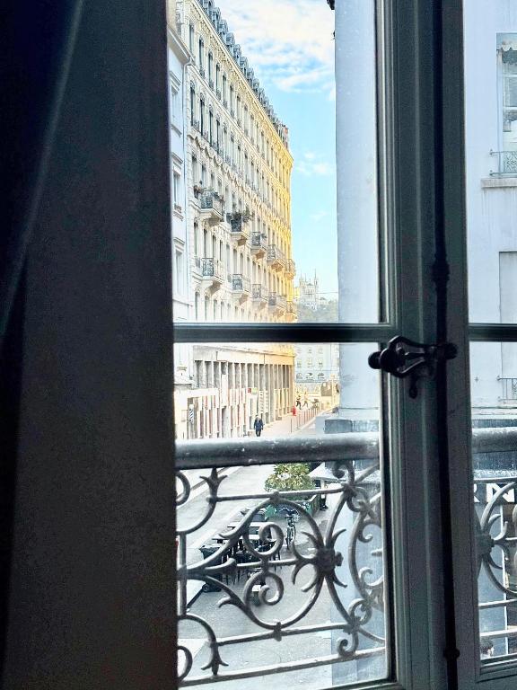 Art de Recevoir - Charmant cocon au cœur de Lyon avec vue sur Fourvière - 2