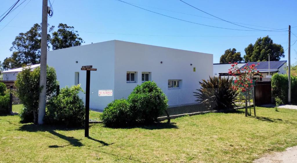 Casa con jardín Las Marías 1 - 2