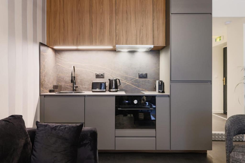 Chic et Comfort in the Heart of the Sentier - 3