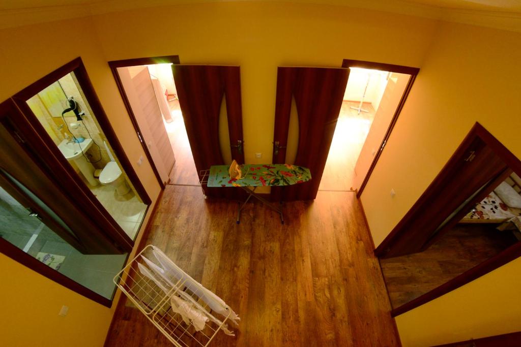 Shared lounge/TV area, Your Hostel in Yerevan