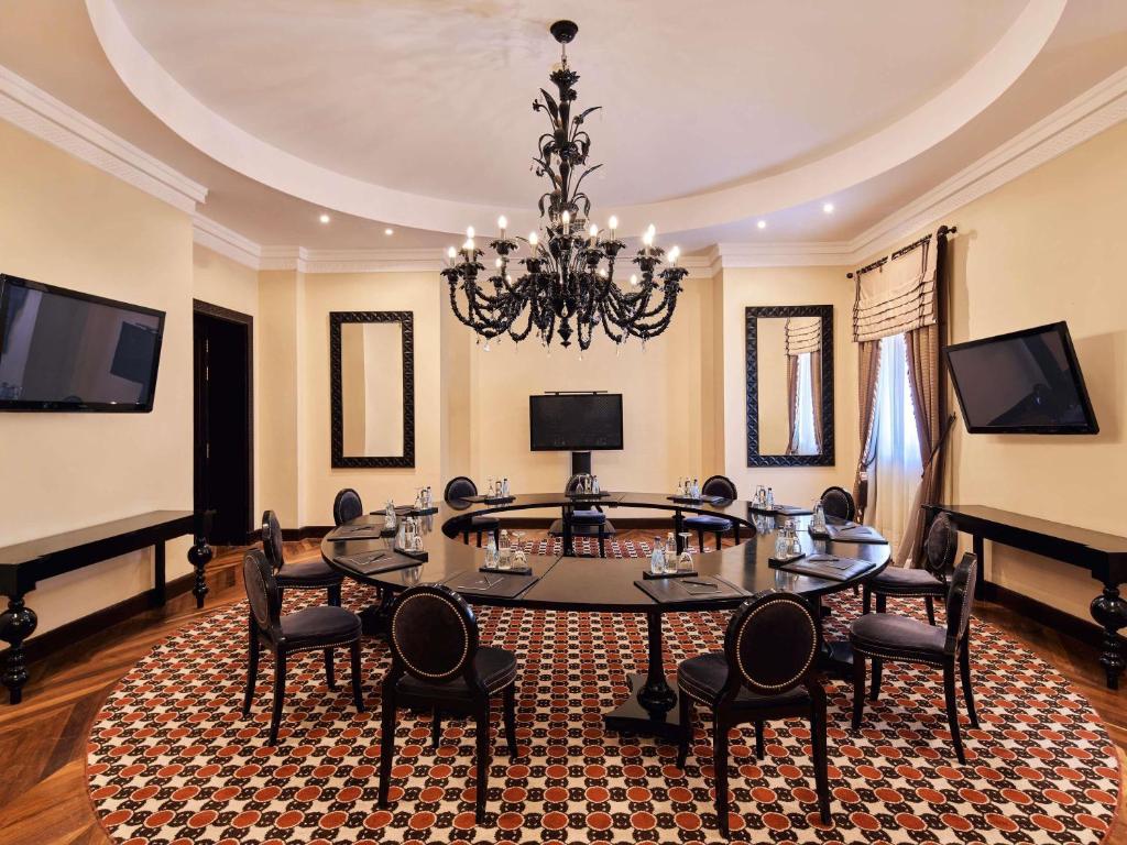 Tárgyalóterem/bálterem