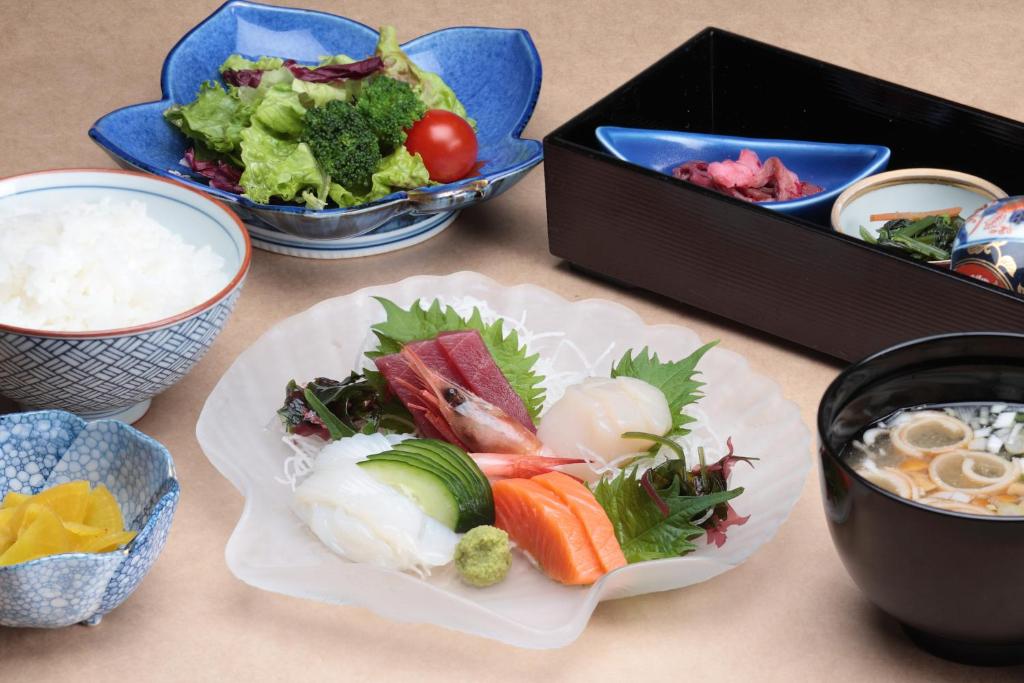 طعام و مشروبات