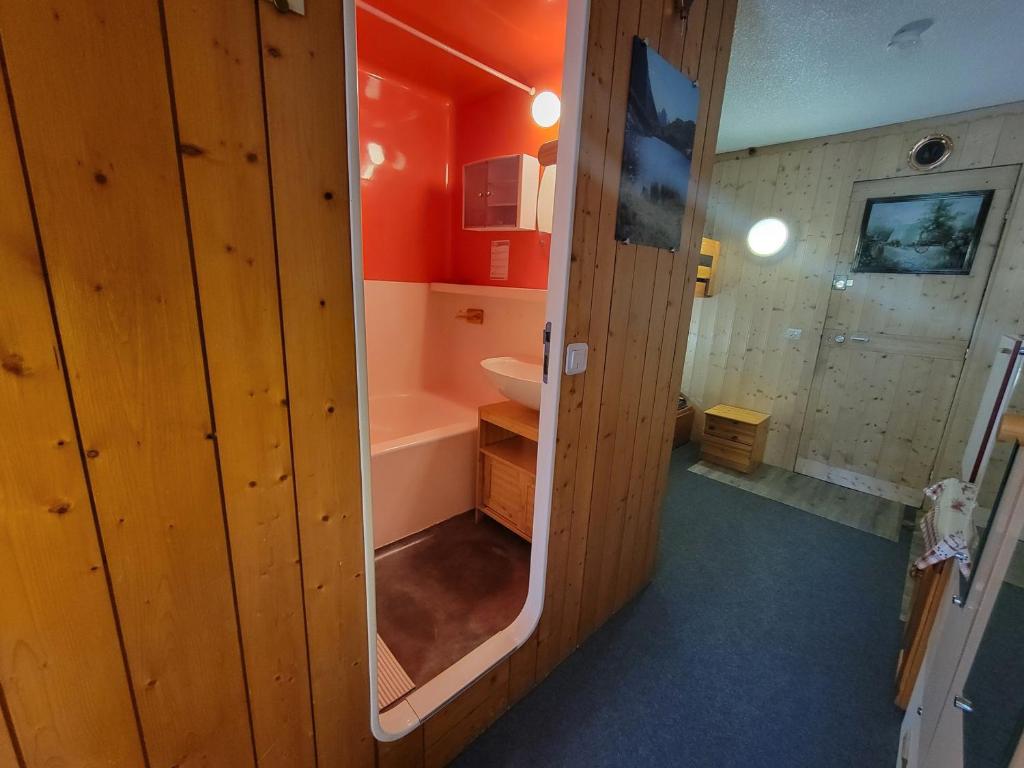 Studio ski aux pieds avec balcon et TV - FR-1-346-493 - 4