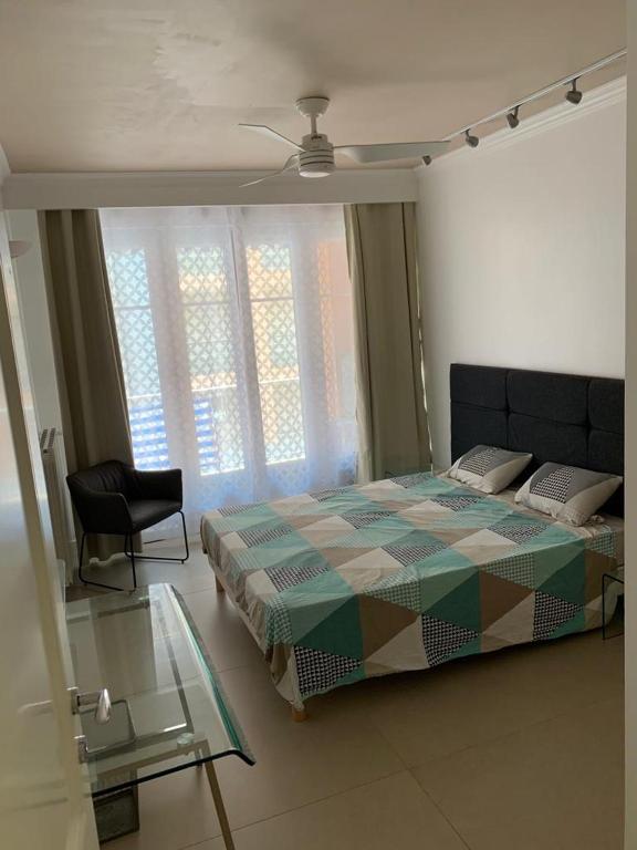 2 beds-2 full baths,AC, lift-balcony, parking - 2