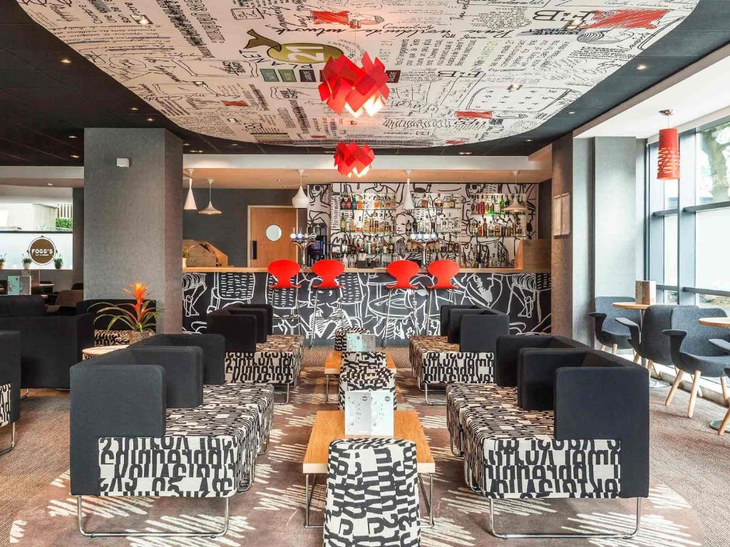 런던 호텔 객실 내부