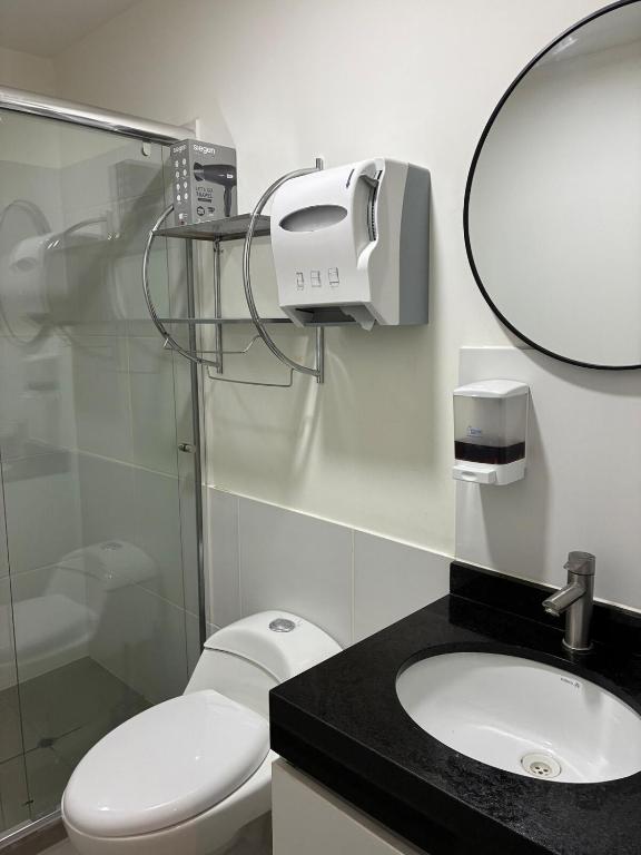 Spacious downtown apartment overlooking Parque de las Aguas - 5