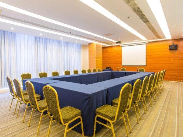 Jinjiang Metropolo Hotel - Taizhou Wanda Plaza photo