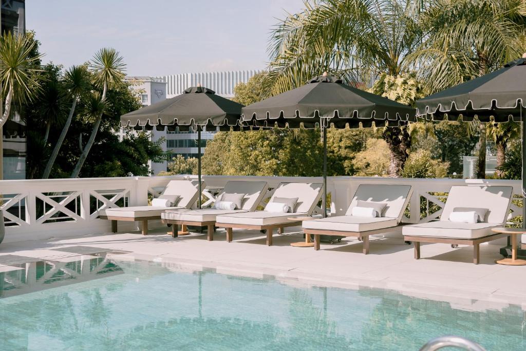 スイミングプール