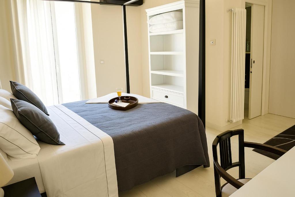 Front Beach Apartments - Deluxe - 5