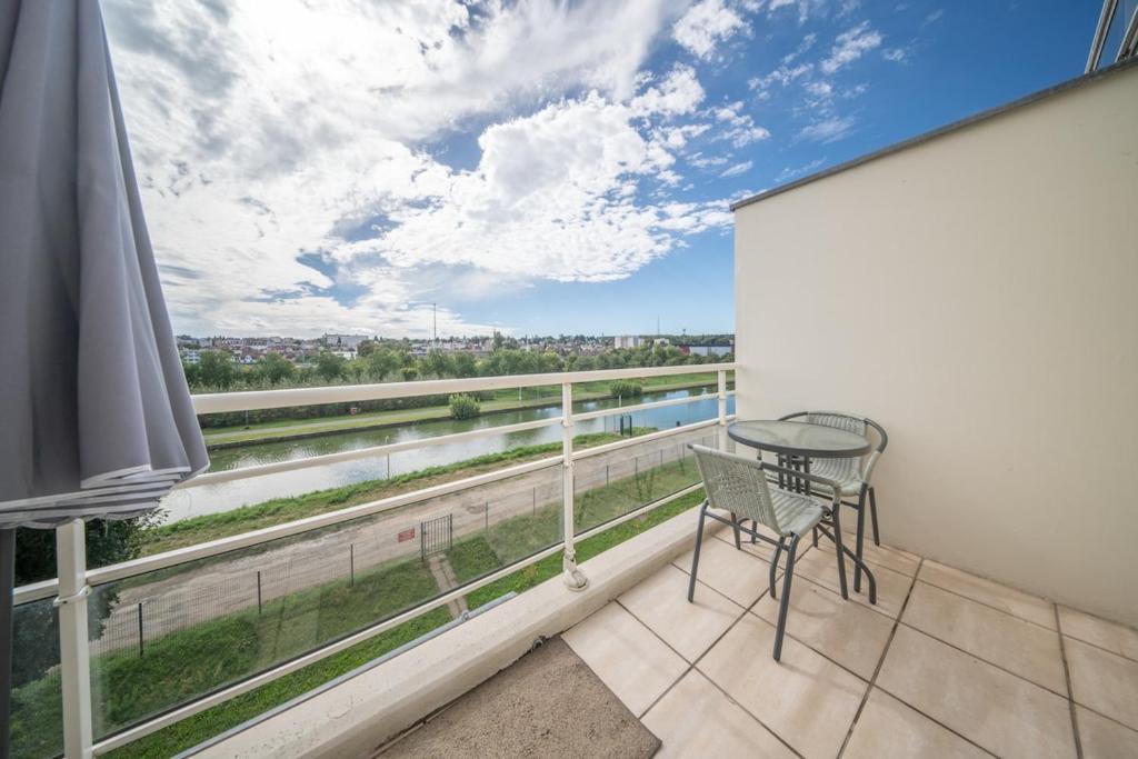Bord du Canal 134 Logement Terrasse Mulhouse - 4