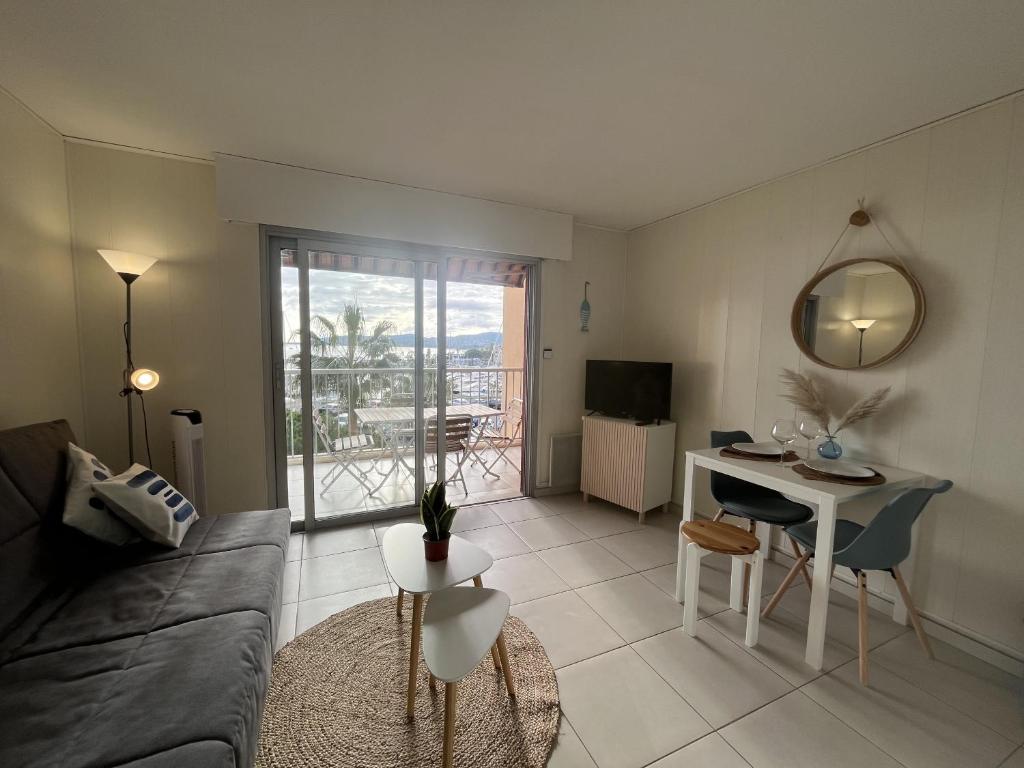 Le Capitole B 302, studio 26m2, clim, 2 adultes 2 enfants - 4