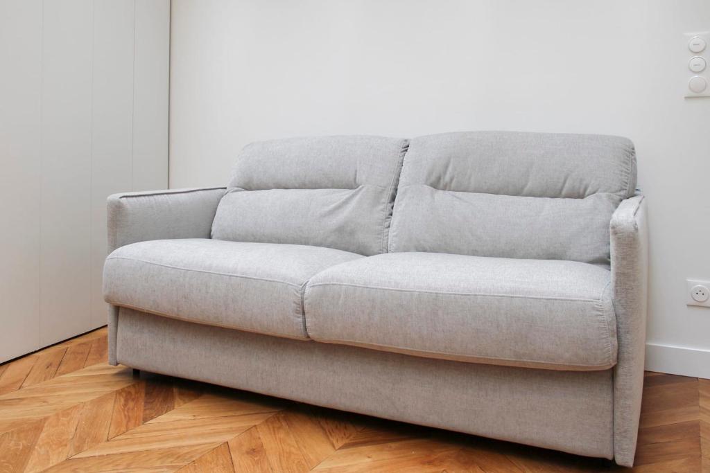 Warm 18m ideal for couple in Paris - 5