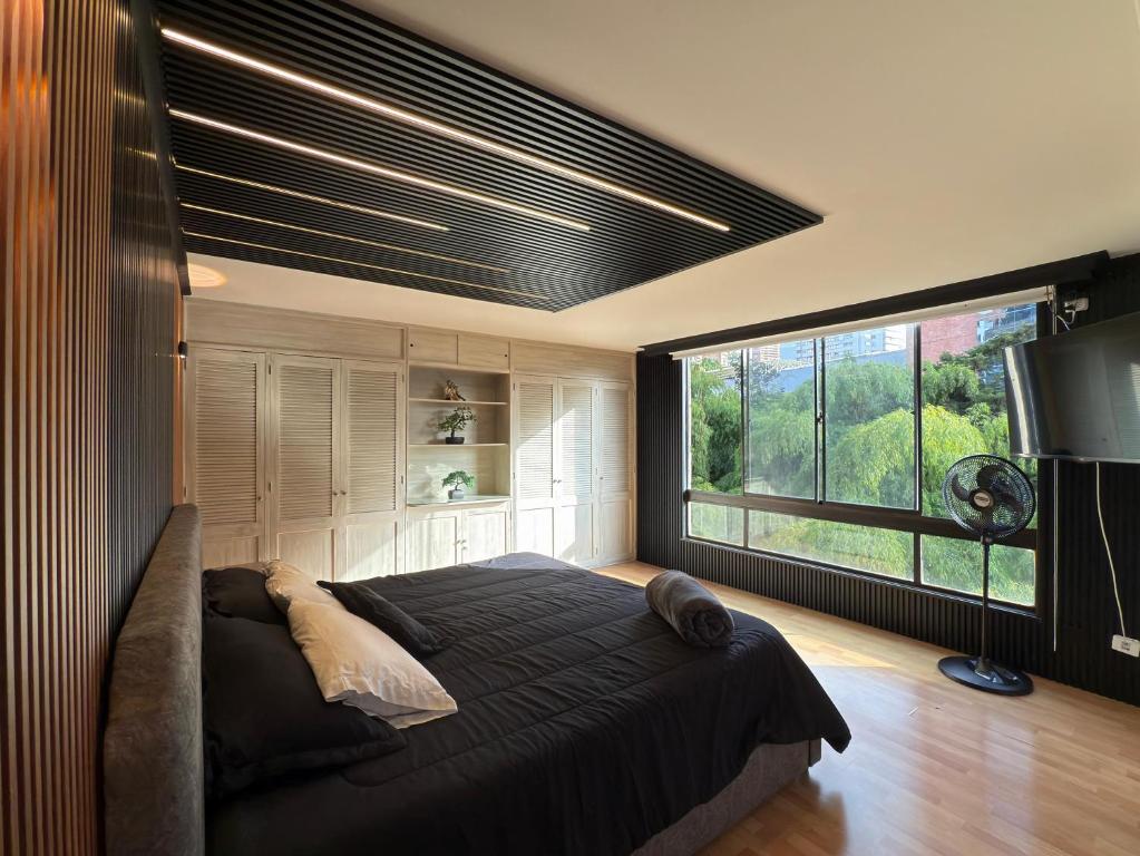4BR 240 m² Pool Next to El Tesoro Mall - 2