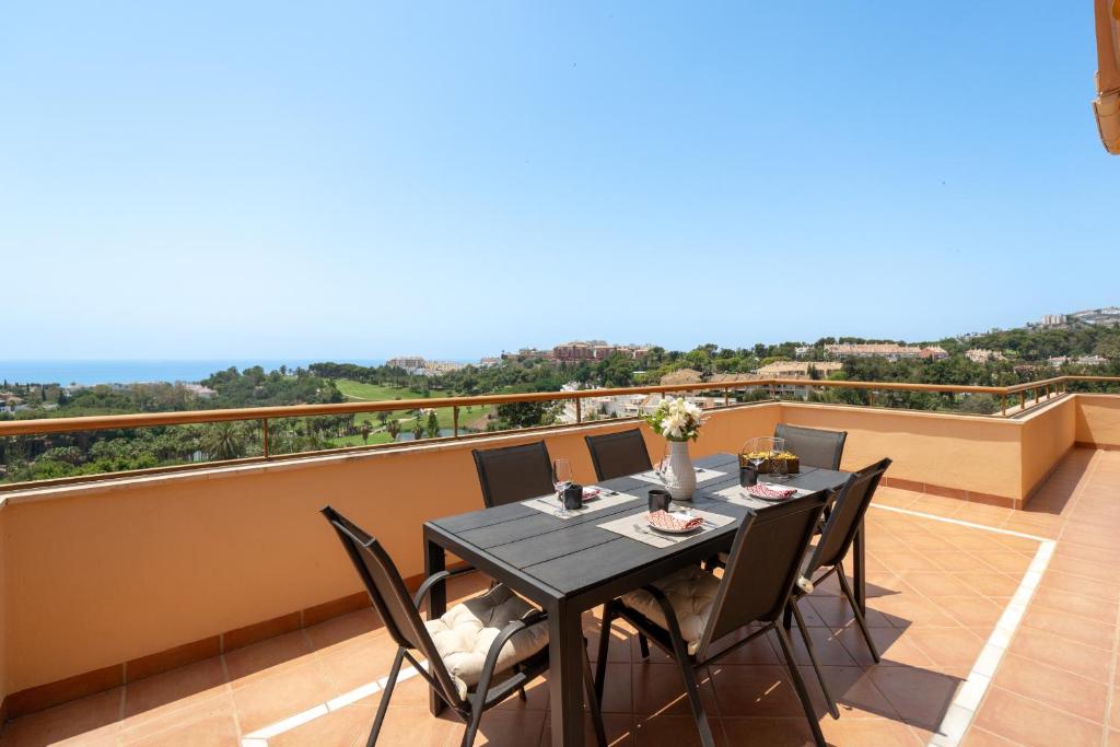 Dona Maria - Front Line Golf Duplex Seaviews - 2
