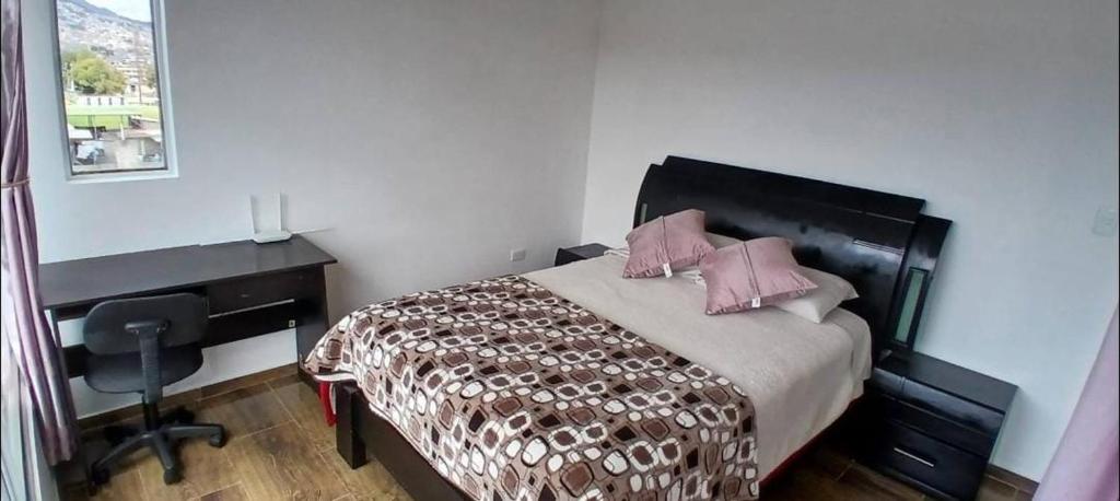2F Cómodo Departamento Quito - 3
