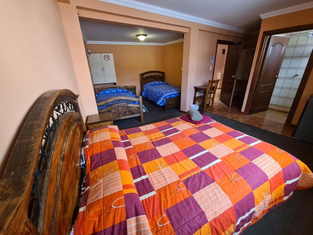 Bolivian Heights Hostel - 2