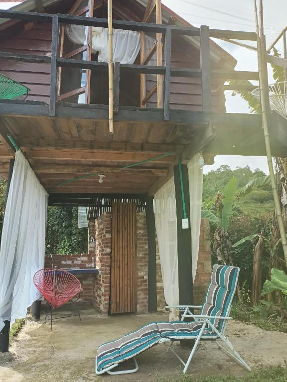 Cabaña en el campo - 4