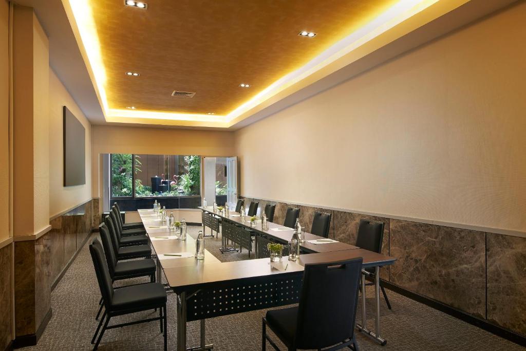 غرفة الاجتماعات/الاحتفالات