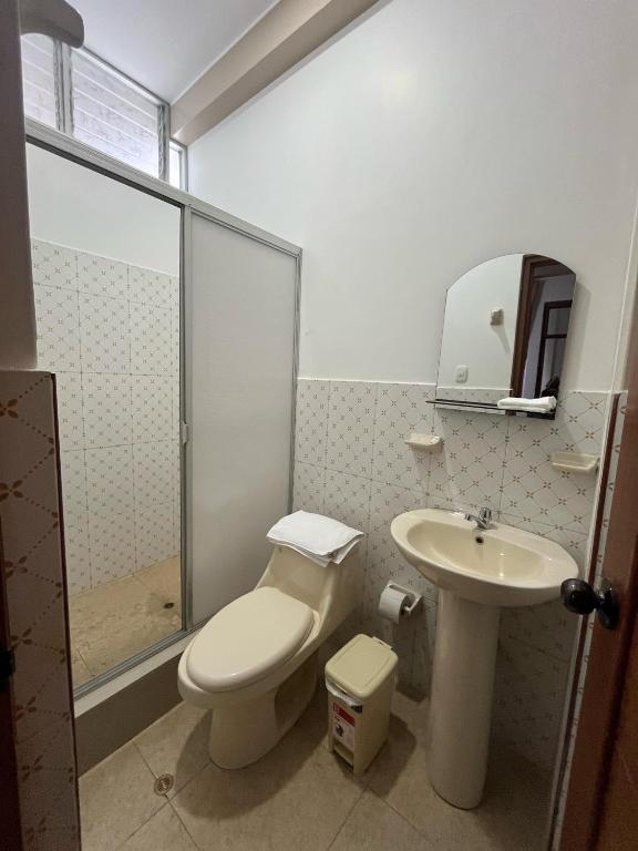 AVIATION SERVICES YURIMAGUAS s - 3