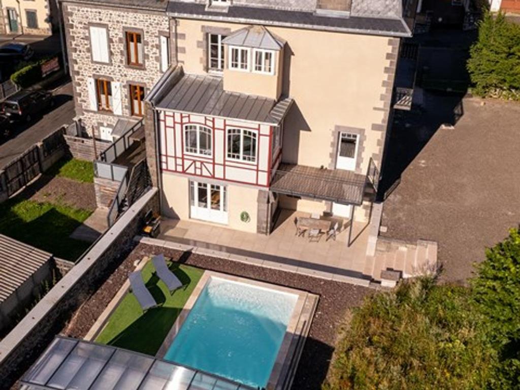 Grande demeure avec piscine couverte et parking pour 15 personnes - FR-1-858-4 - 2