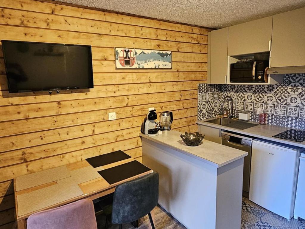 Studio Châtel 4 pers avec Parking et WIFI - FR-1-676-247 - 1