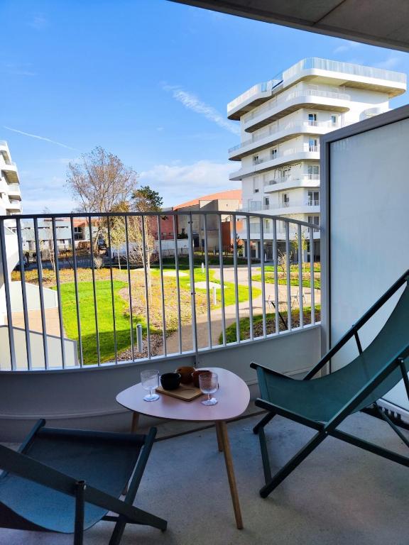 Sea side - MALOE Residence - beach - 1