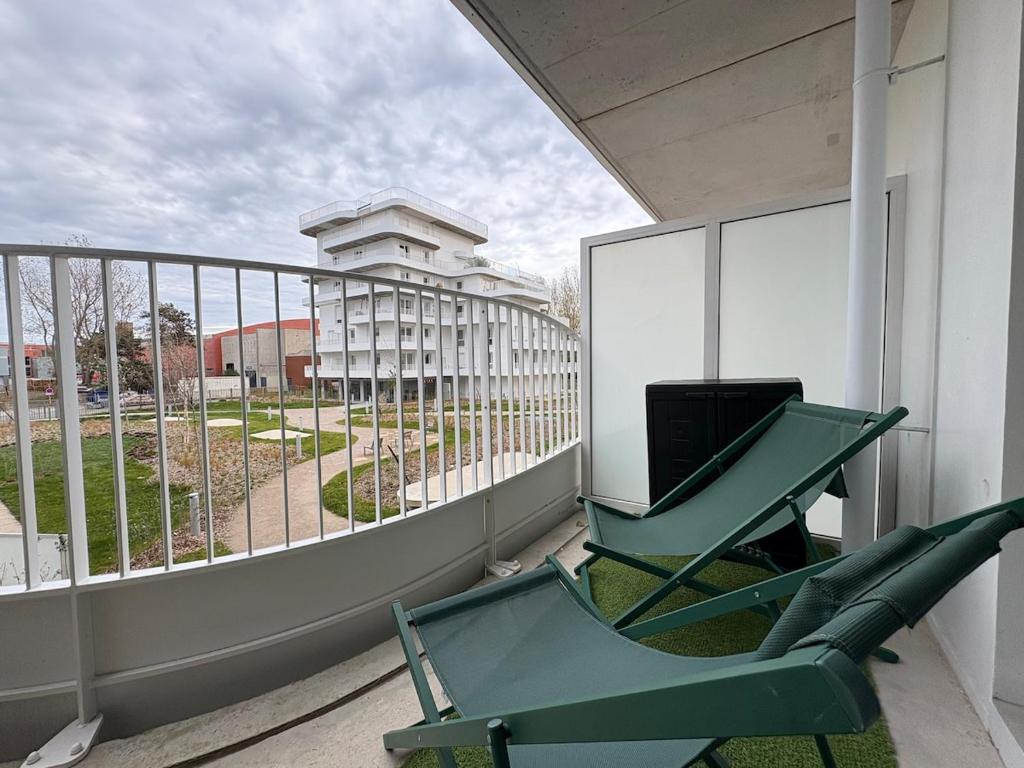 Sea side - MALOE Residence - beach - 3