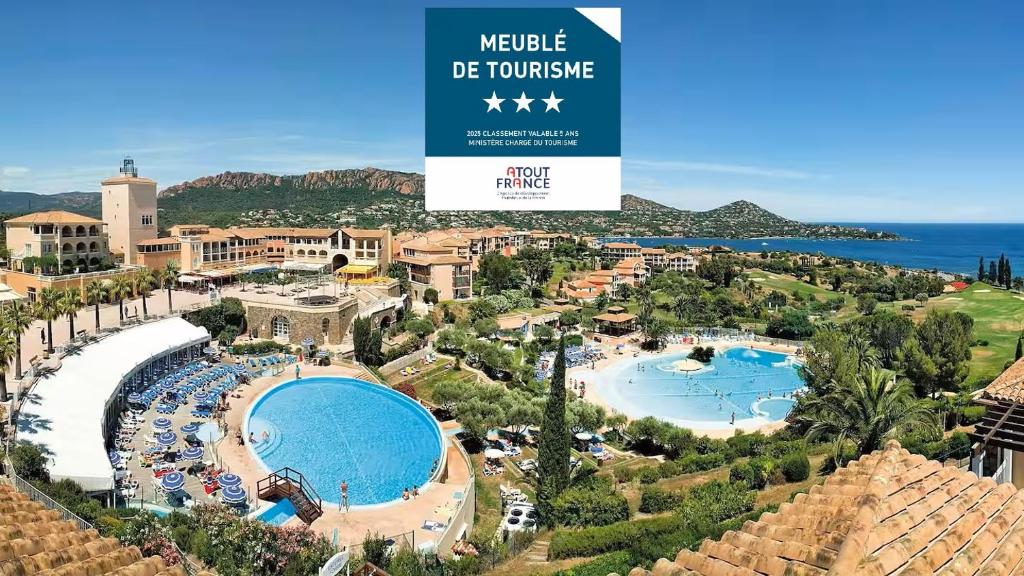 Cap Esterel, quartier Belvédère 2p meublé tourisme 3 étoiles climatisé Rez-de-Jardin, Vue Mer, WIFI, Piscine et Parking inclus - 3
