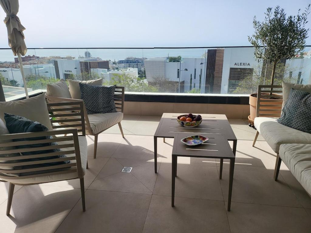 The blue apartment in Las Mesas, Estepona - 1