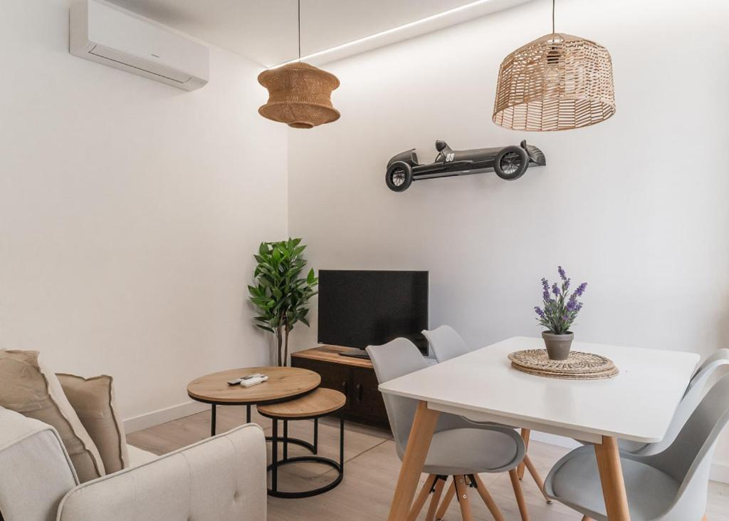 Comfortable charming - 2 Bdrs 2 Baths -Ventas - 5