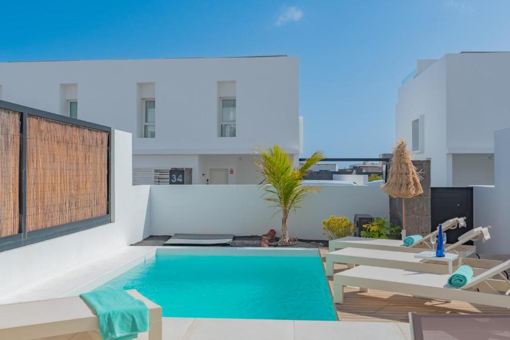 Villa Serena Blanca by Villalia Luxury Oasis & Private Pool - 2