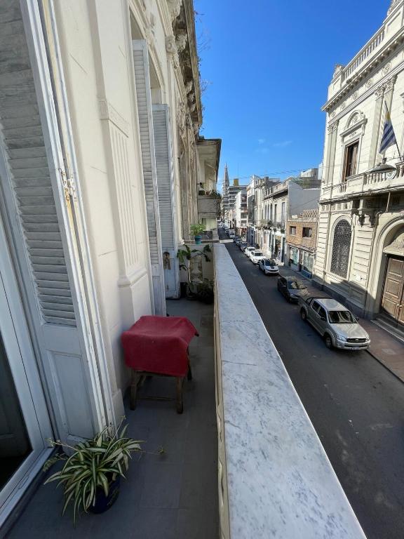 Very spacious house in Ciudad Vieja - 3