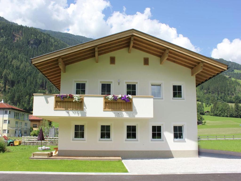 Apartment in Aschau near Hochzillertal Slopes - 2