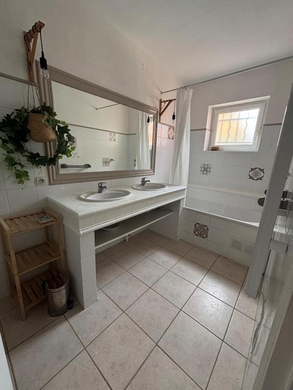 Jolie maison avec piscine , proche du centre de Bédoin - 5