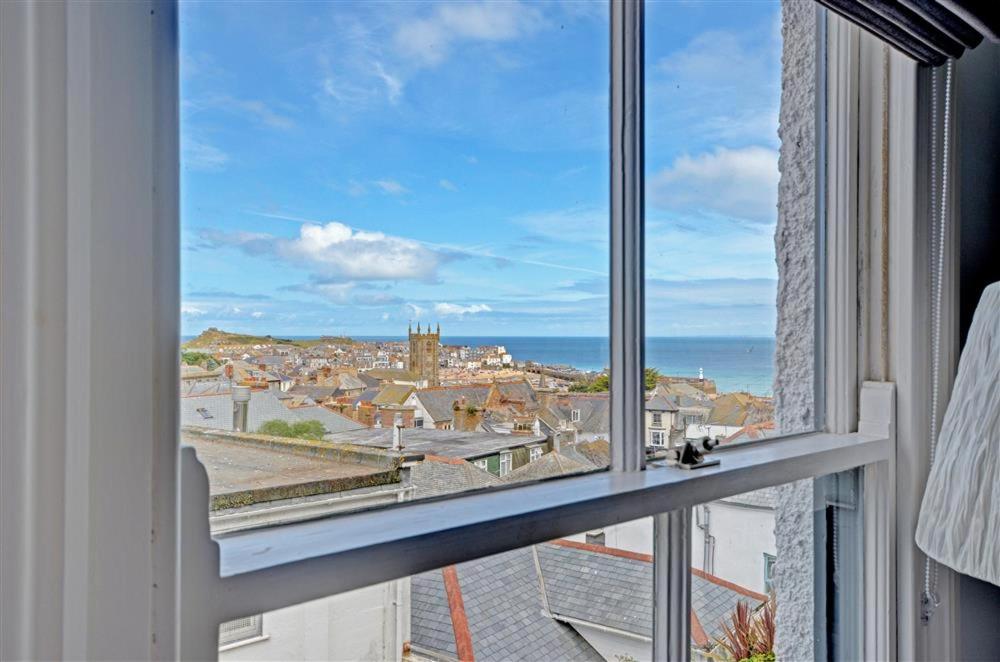 3 Bed in St Ives photo 5