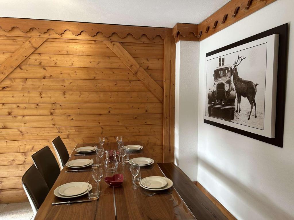 Superbe Appartement 4P 6 Pers avec Piscine et Parking à Méribel - FR-1-180-598 - 2