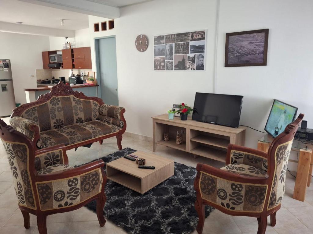 Hostal Naty luna - sede alterna - 2