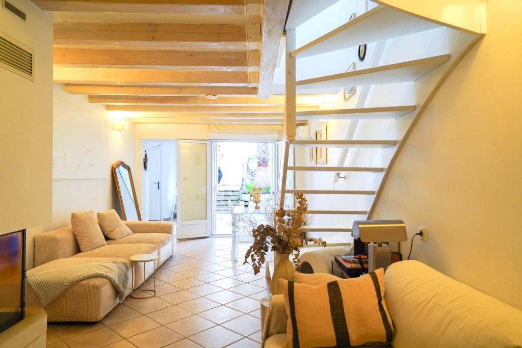 Malmousque City House with Patio & Cat - 5