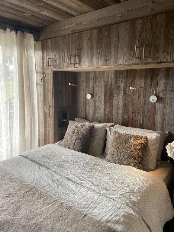 Cimes Lodge - Wood & Mountain - 3