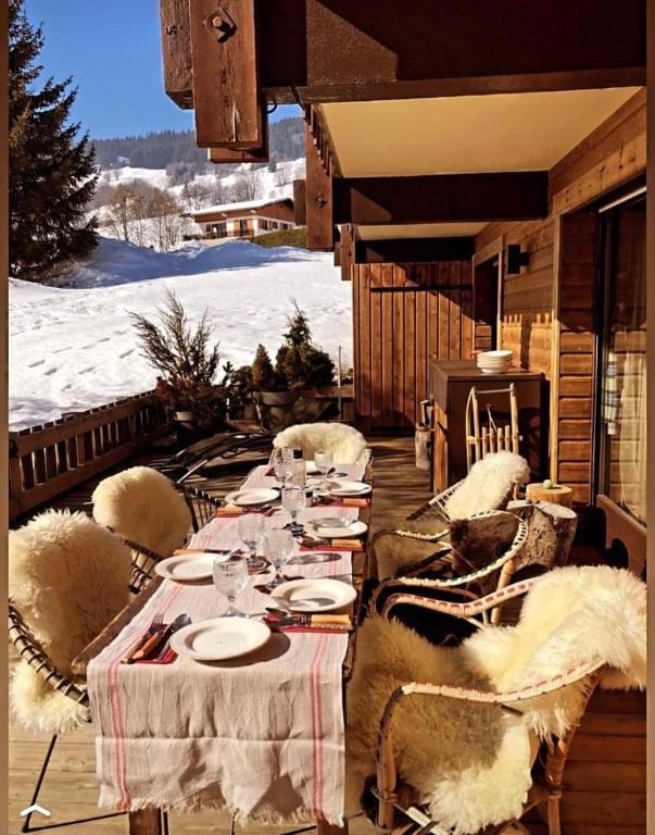 Cimes Lodge - Wood & Mountain - 1