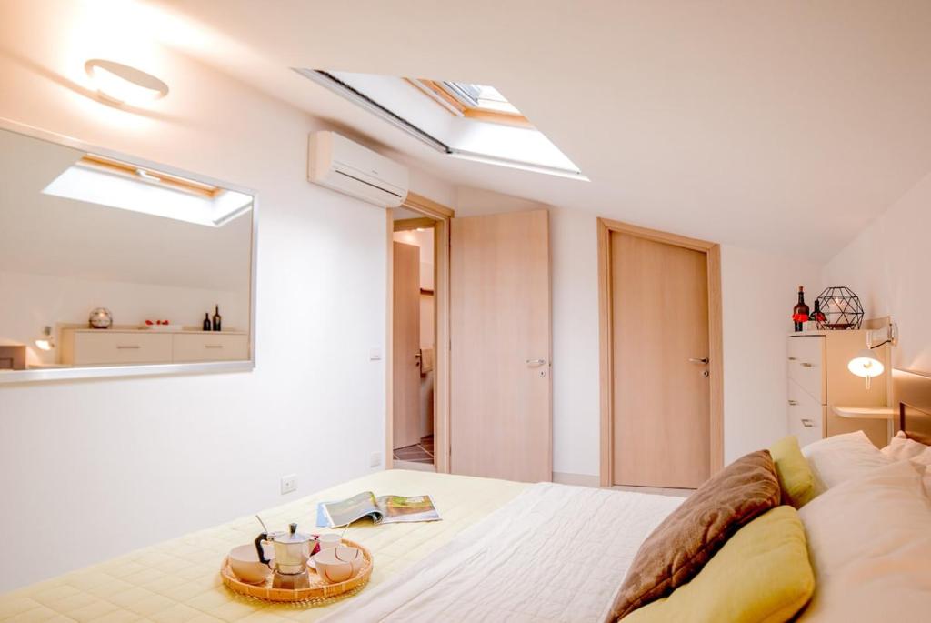 Apartment with terrace SAN FREDIANO AREA -4 people - 4