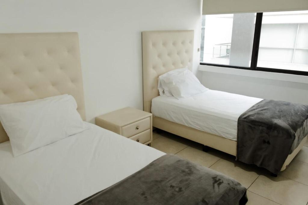 Torres Bellini - Puerto Santa Ana - 2