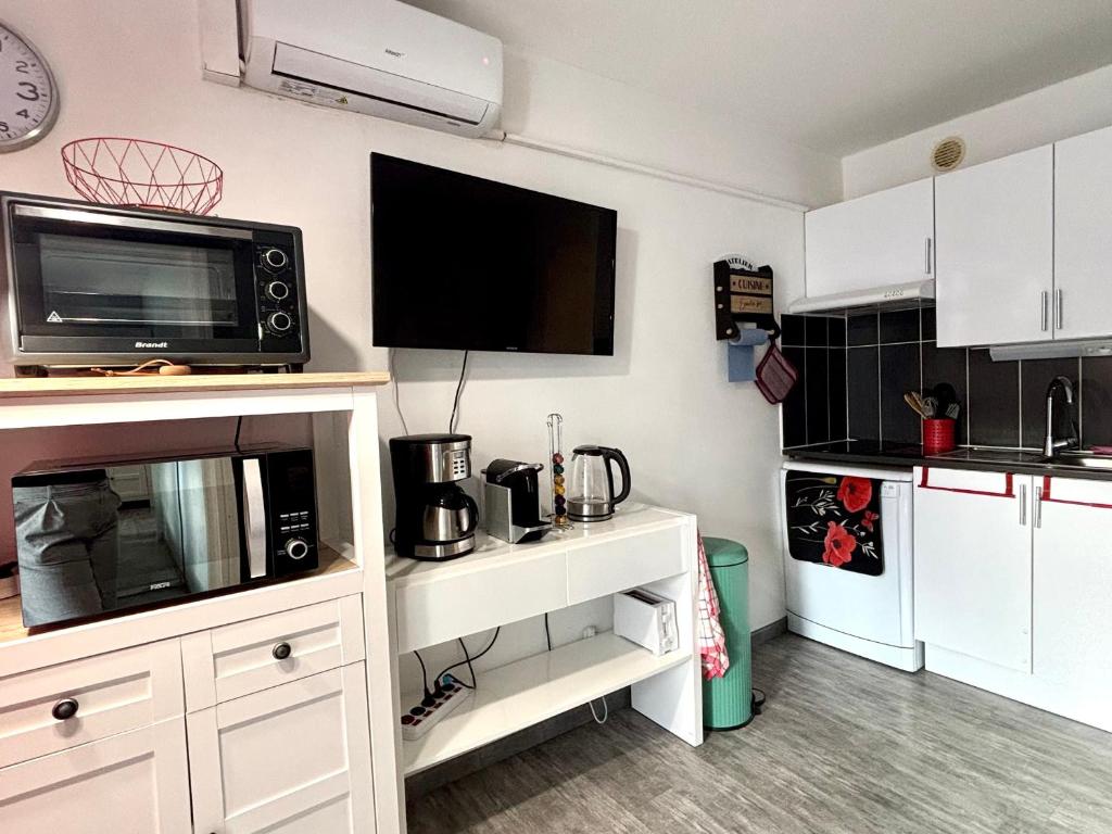 Appartement climatisé avec parking et wifi à 150m de la plage - FR-1-748-35 - 5
