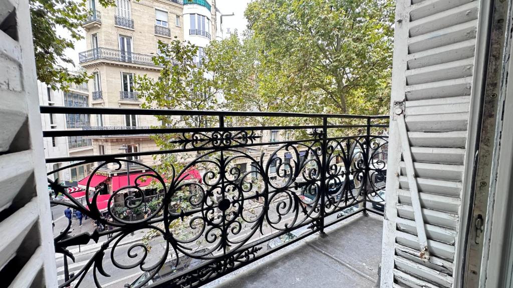 One Bedroom & Balcony / Champs-Élysées - 5