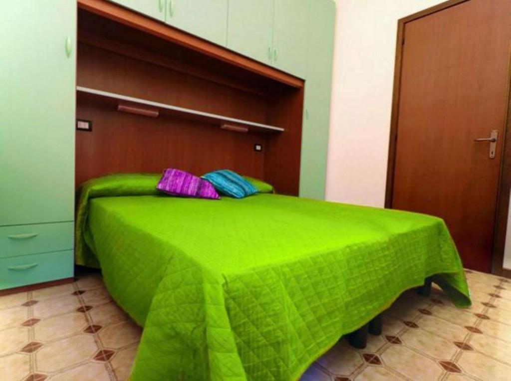 Modern accommodation beach front - 4