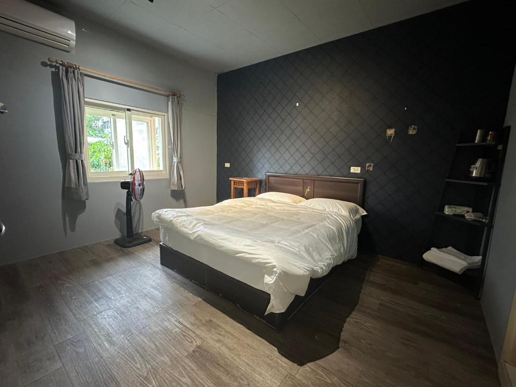 Easy play B&B