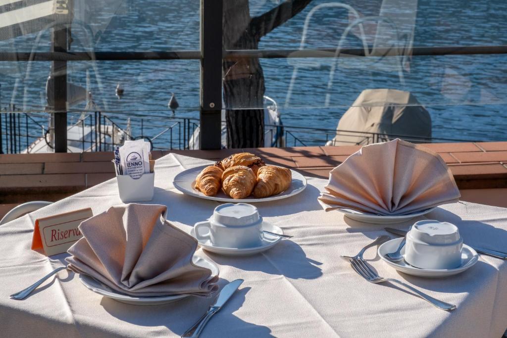 Hotel Lenno — Restauracje i bary in Lenno, Lombardia