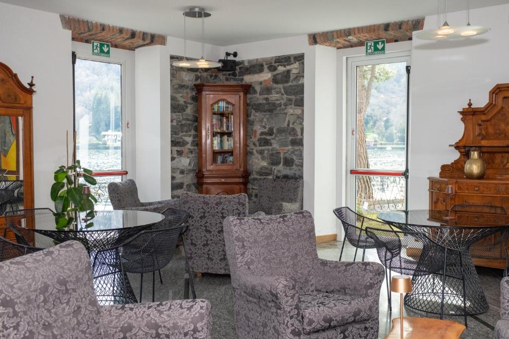 Hotel Lenno — Restauracje i bary in Lenno, Lombardia
