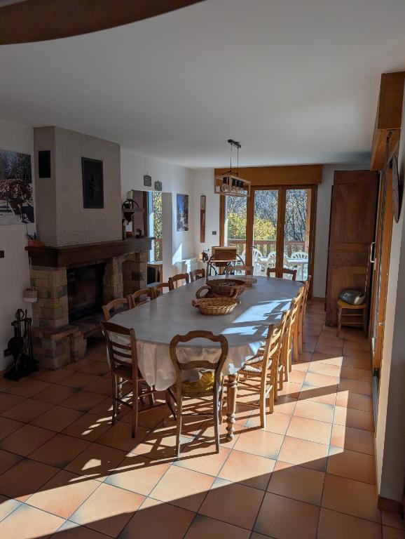 Les Econgères ,Maison familiale 14 couchages Allemond - 3