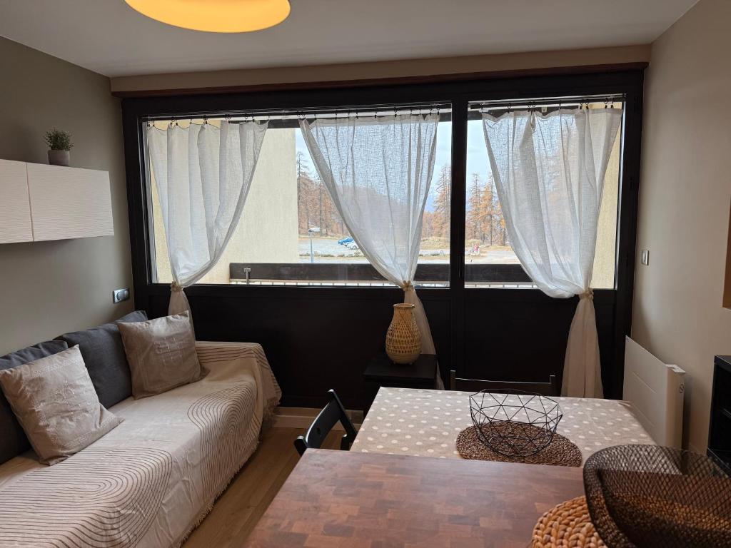 Studio Les Chalmettes 4 Personnes au pied des Pistes Wifi - Balcon - Parking - 2